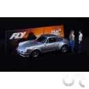 Porsche 911 S "Film Series 1973"  + 2 Figurine (Top Gun Maverick)
