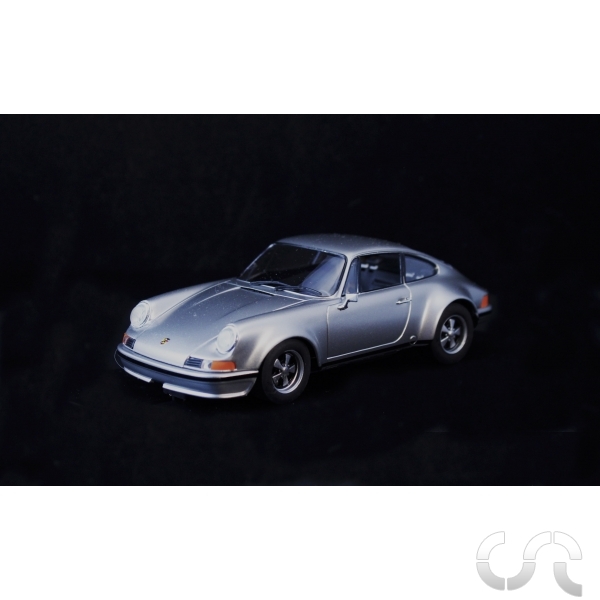 Porsche 911 S "Film Series 1973" + 2 Figurine (Top Gun Maverick) FLY